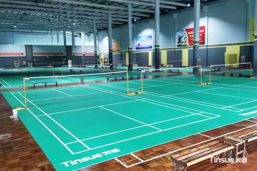 变形记张槎体育中心羽毛球馆华丽转身