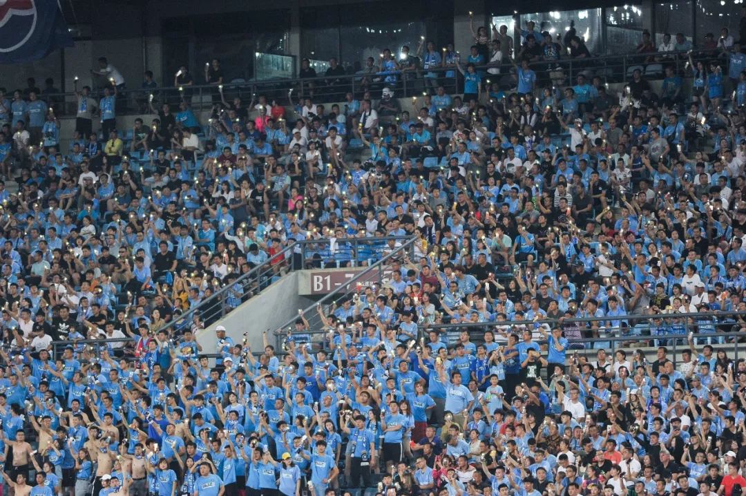 大连球迷谢谢你们