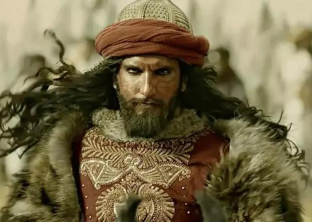 5万,如今子孙挤在贫民窟_巴哈杜尔