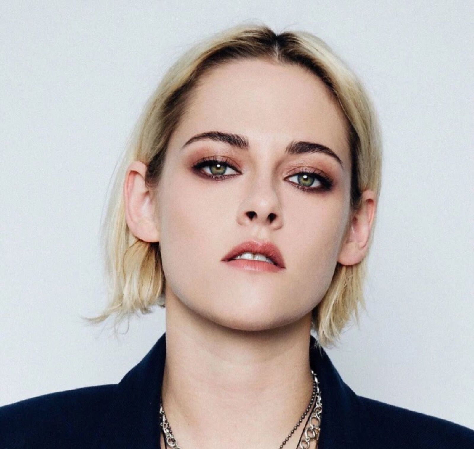 克里斯汀又被人们亲切称为小k,她在与男友分手后性