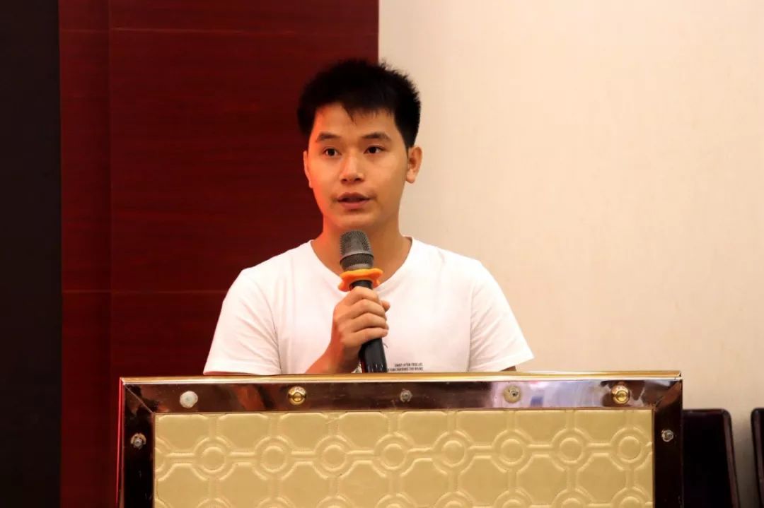 贵港市郑氏研究文化会隆重表彰2019年优秀学子