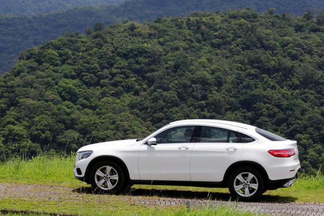 梅赛德斯奔驰glc200coupe完整试驾报告了解一下