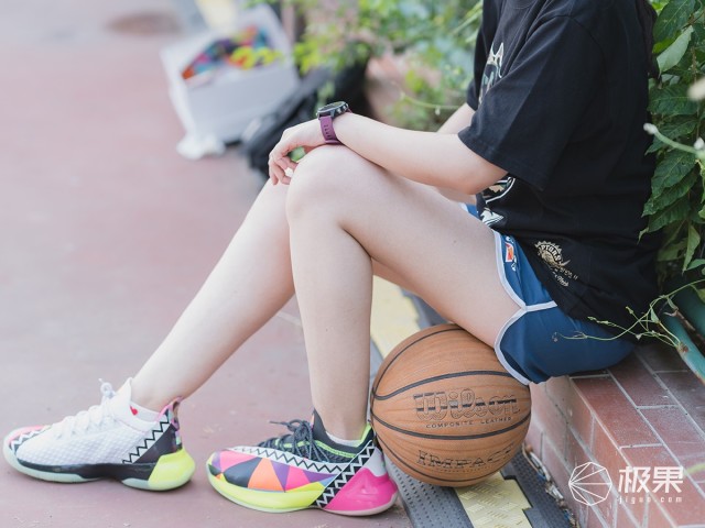 美腿小姐姐实战上脚帕克同款国产篮球鞋被吹爆的黑科技背后实属一般
