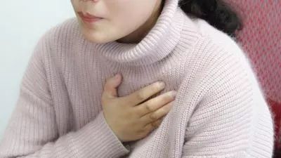 "《金匮要略·五脏风寒积聚病脉证并治》篇称"胁下痛".