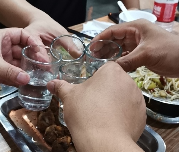 原创跟山东人一起喝酒是什么感觉太讲究了喝一次一辈子难忘