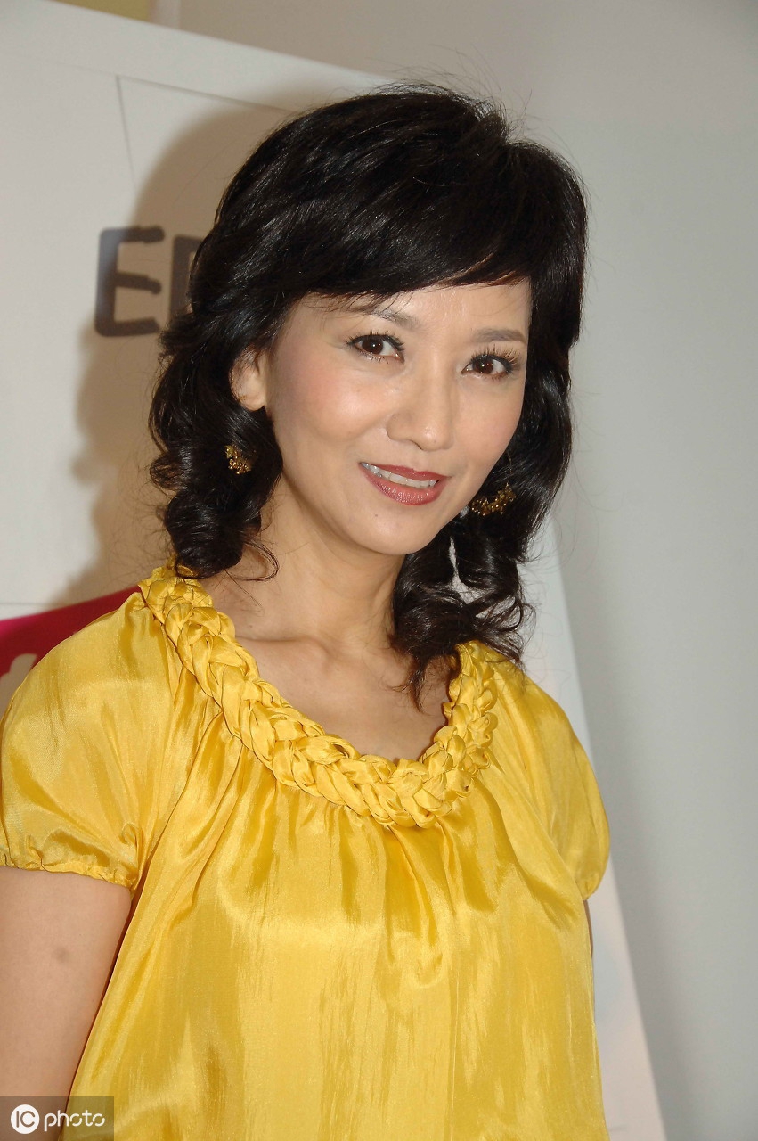 优雅知性的赵雅芝,许多人心中排名第一的白娘子