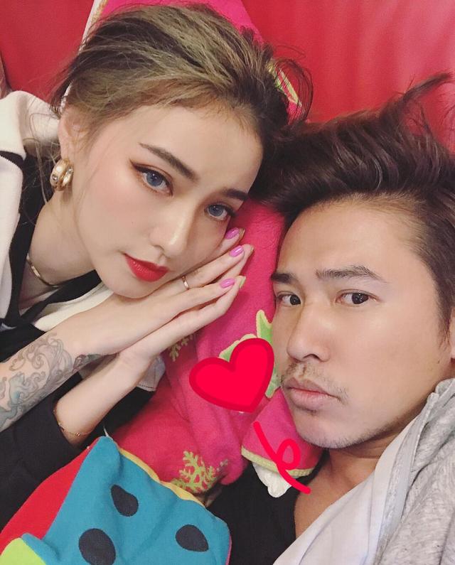 原创郑云灿晒两个女儿打架妹妹完胜jojo欧弟却在旁边只顾观战