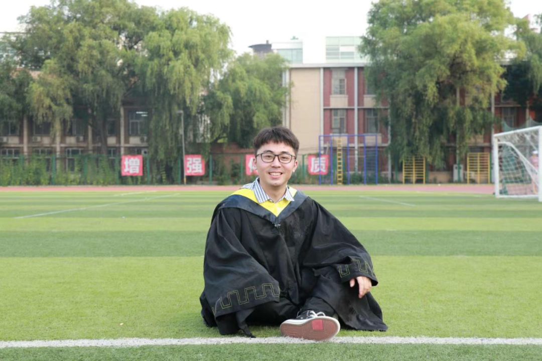 工作理念:大学,熟悉的名字陌生的环境,同时也是人生新的开始,面对迷茫