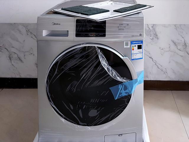关爱家人健康美的全自动滚筒洗衣机让生活更轻松
