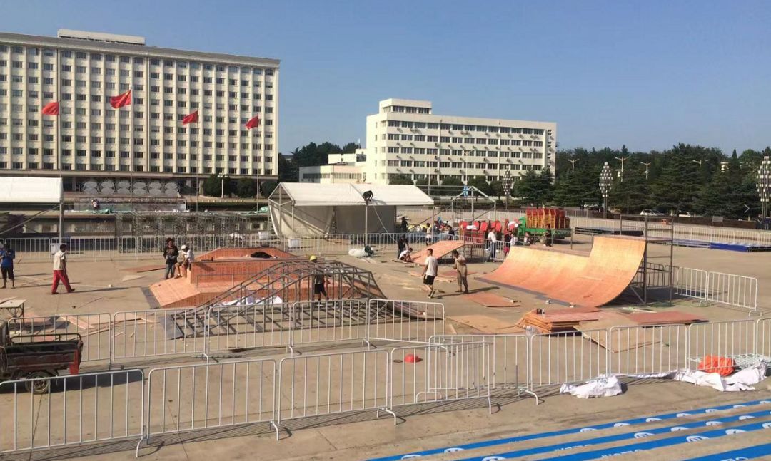 这是我国迄今为止级别最高 看清楚这是哪儿吧 中原文化宫 对,没错