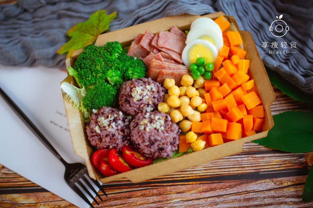 梦想要掌握一项终身可用的技能那么就加入享瘦轻食大家庭吧在轻食和