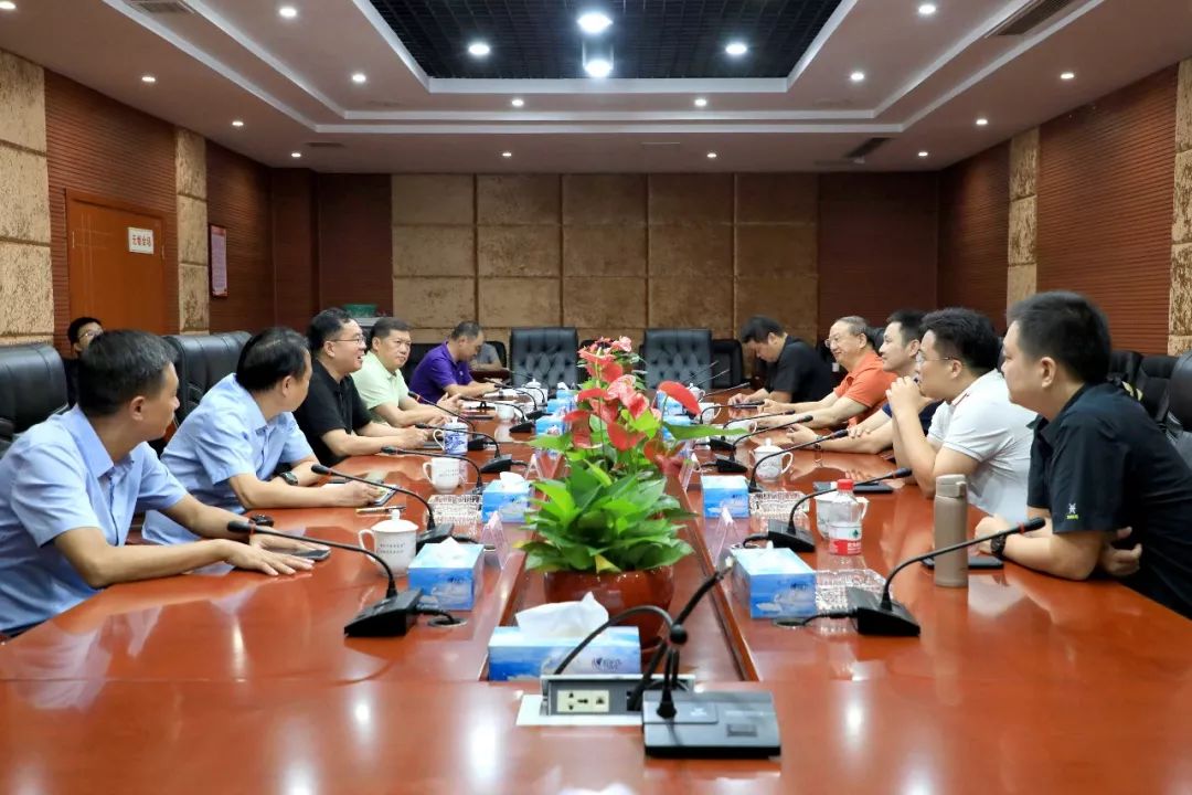 加强沟通交流寻求合作契机李锦林会见劲胜智能集团董事长夏军一行