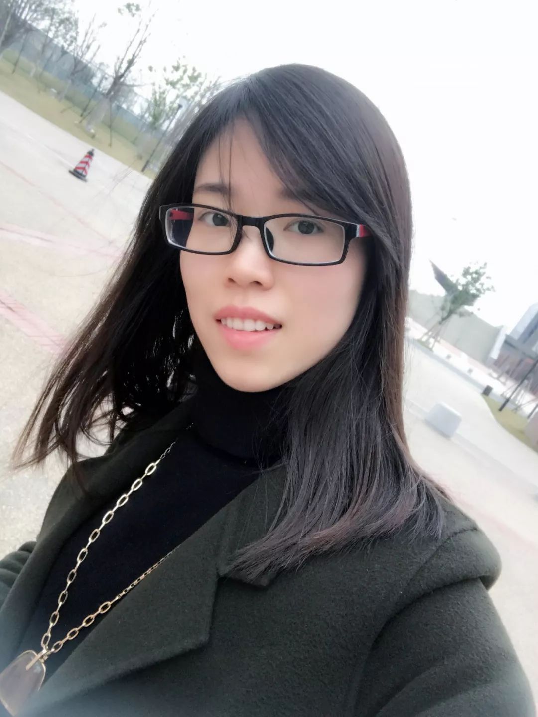 硖石小学糜建强 科学老师▼王晓芬 数学老师▼王心怡 美术老师▼徐燕