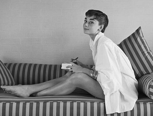 明星老照片:永远的奥黛丽·赫本