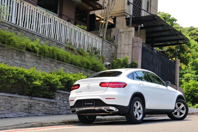 梅赛德斯奔驰glc200coupe完整试驾报告了解一下