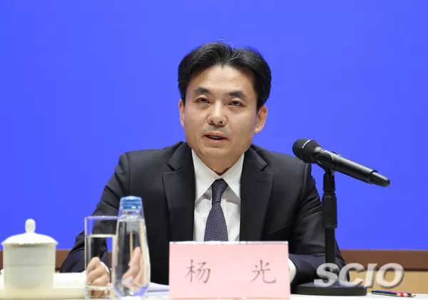 18天官方密集召开4场会议,对香港局势释放哪些重磅信号?_杨光