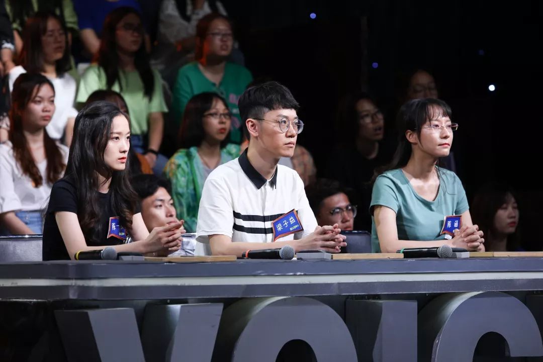 节目预告她走进央视开讲啦今晚记得收看