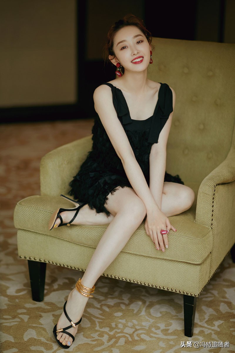 2011年,蒋梦婕出演首部电影《百年情书》,饰演林觉民的妻子陈意映,并