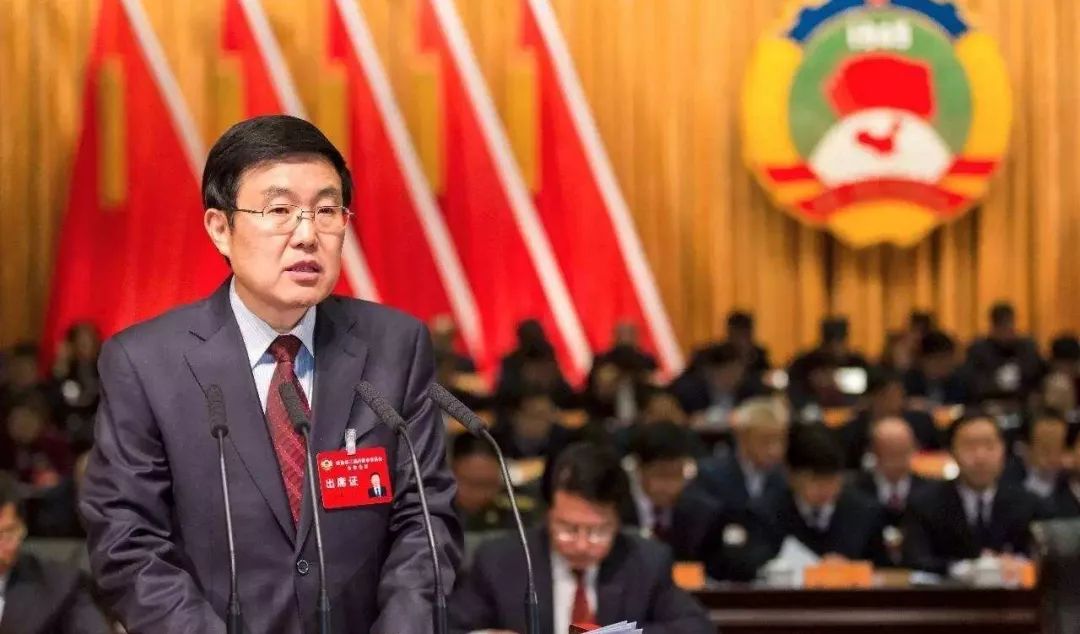 这次被通报接受审查调查的刘云晨不是"空降",他是吕梁本地干部,经历了