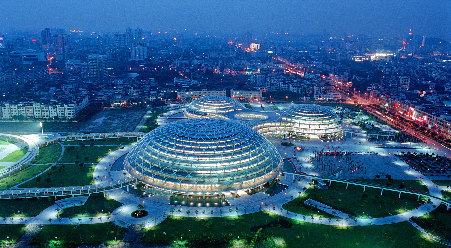 第九名为佛山,是广东省第三大城市.