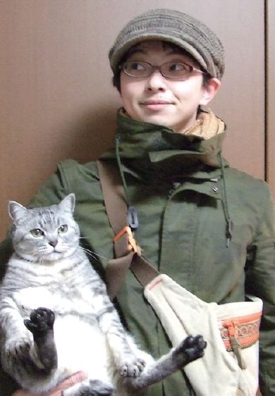 interview野口 哲哉列队的武士在天空中浮游,浮游者两人一组拿着写