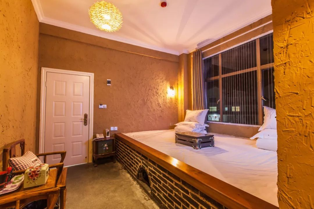 咨询电话:0751-6238117客栈地址:仁化县丹霞山风景区瑶塘村40号08丹霞