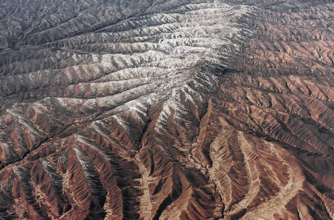 黄土高原沟谷地貌图片