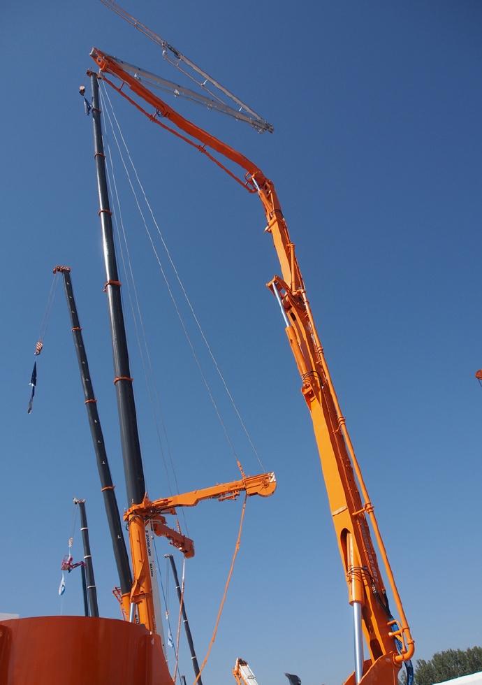 一柱"擎天",全球最长五桥碳纤维臂架泵车,臂架使用寿命20年