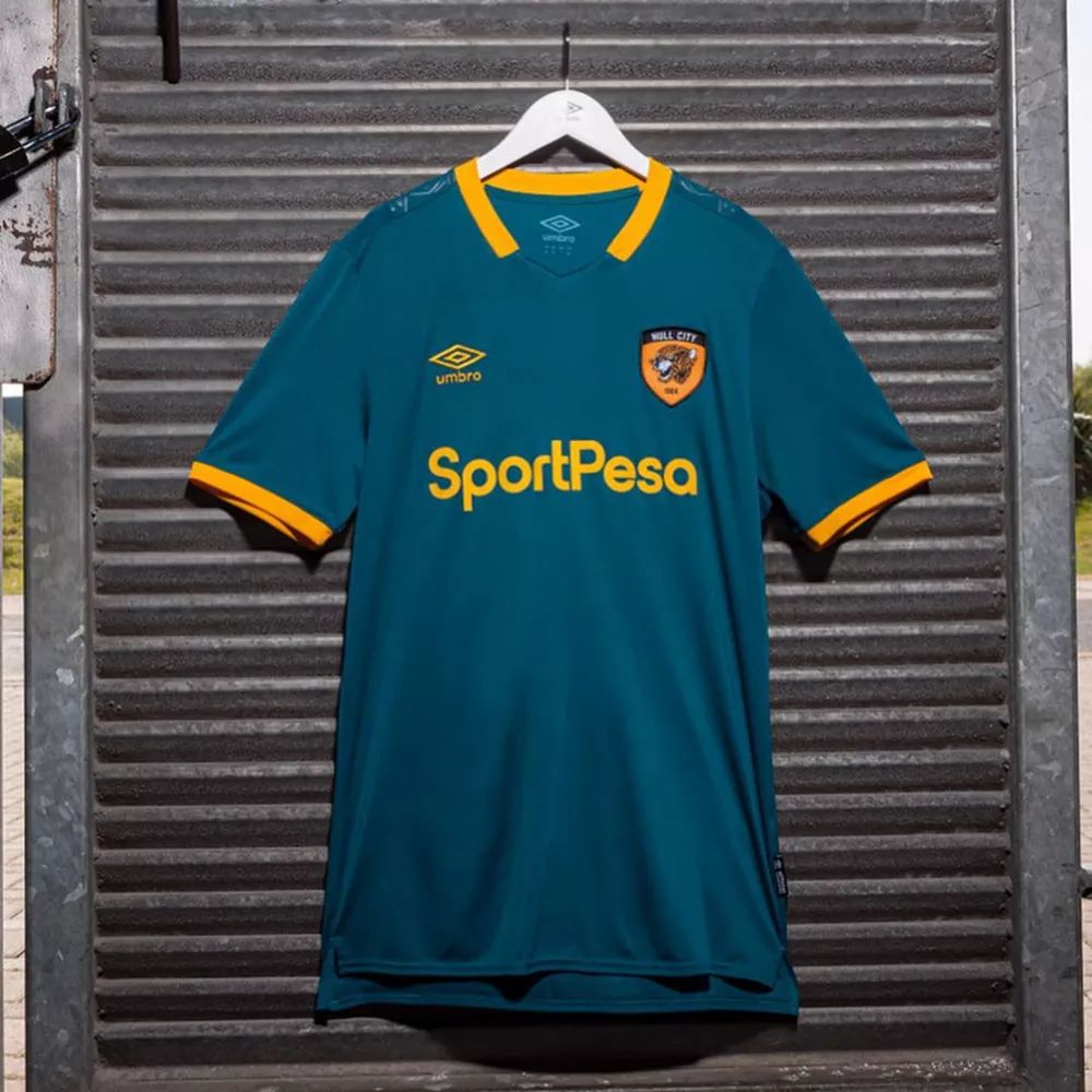 umbro发布赫尔城2019/20赛季第二客场球衣