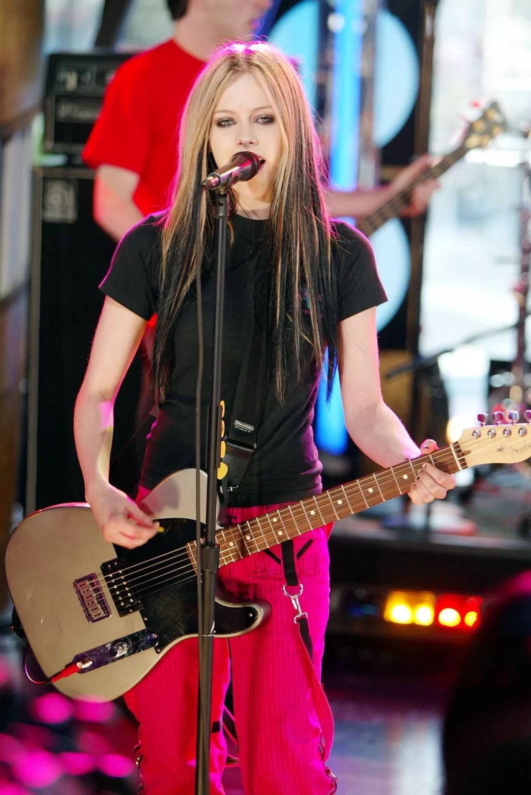 总觉得夏天要结束了,这个夏天让我印象最深的就是"热",还有"乐队的