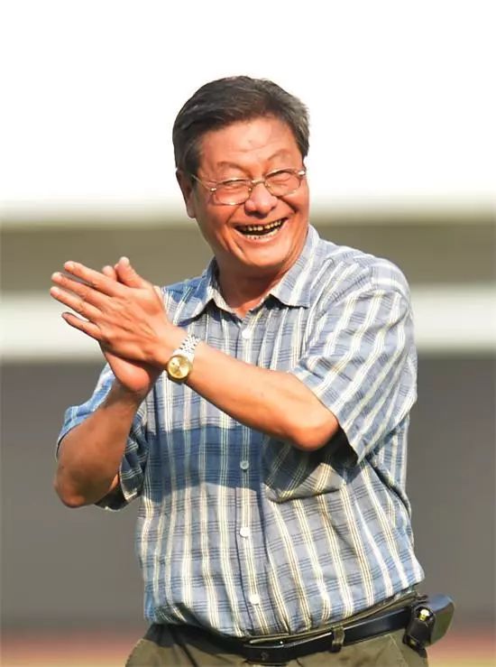 民促精选新中国体育记忆绿茵榜样容志行