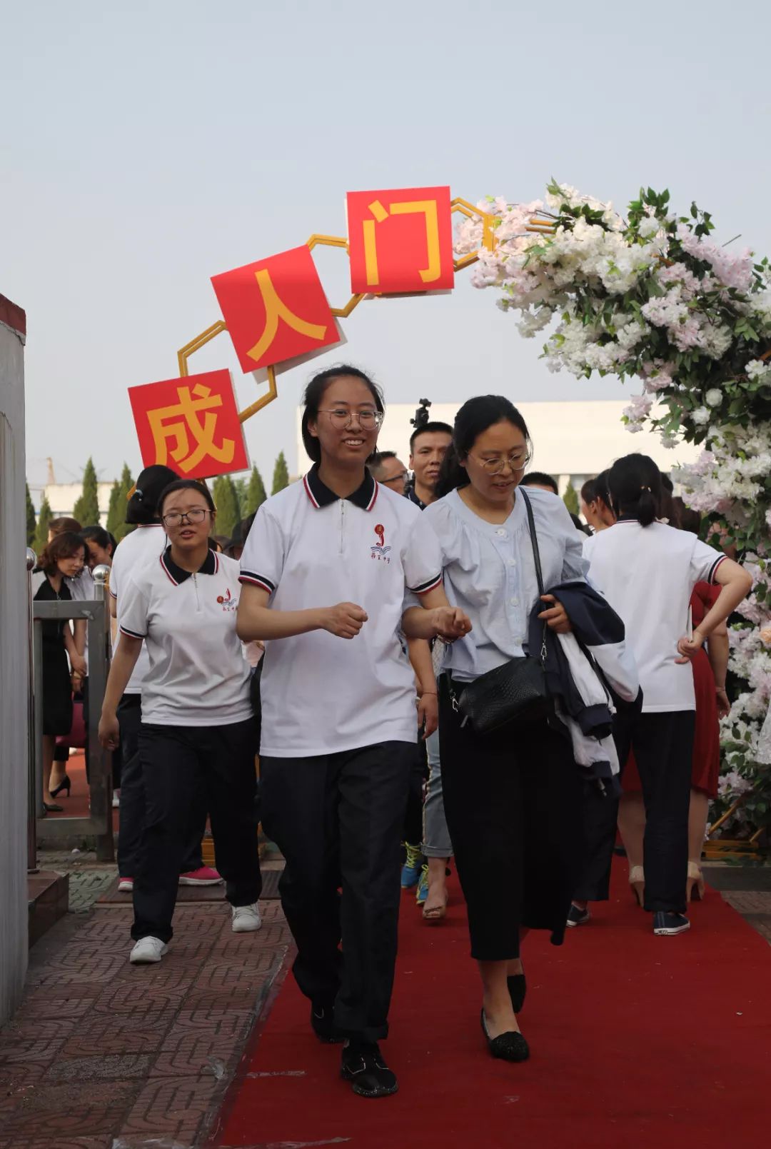 校园风采蒋王中学强化管理科研兴校