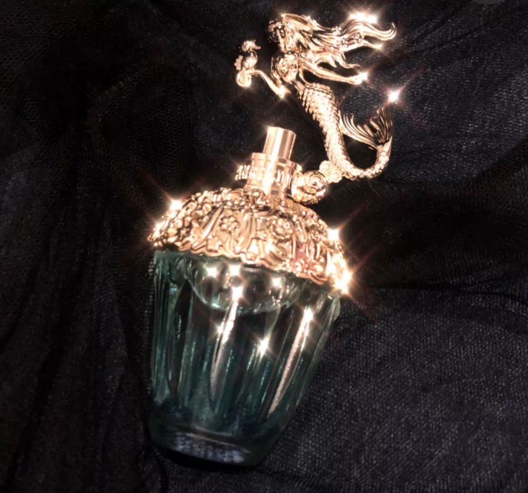 关于名蓝香氛身体乳美人鱼的信息