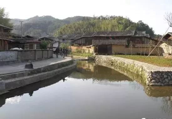 交通:三明往返明溪御簾村的旅遊車費(指定旅遊空調大巴);2.