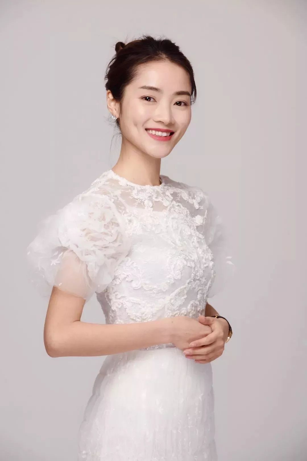 主播 黄杰直播间嘉宾《我是医生不是神》主创人员 梁莹梁莹,硕士研究