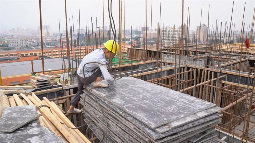 运城近41高温72张真实镜头下的运城工地曝光