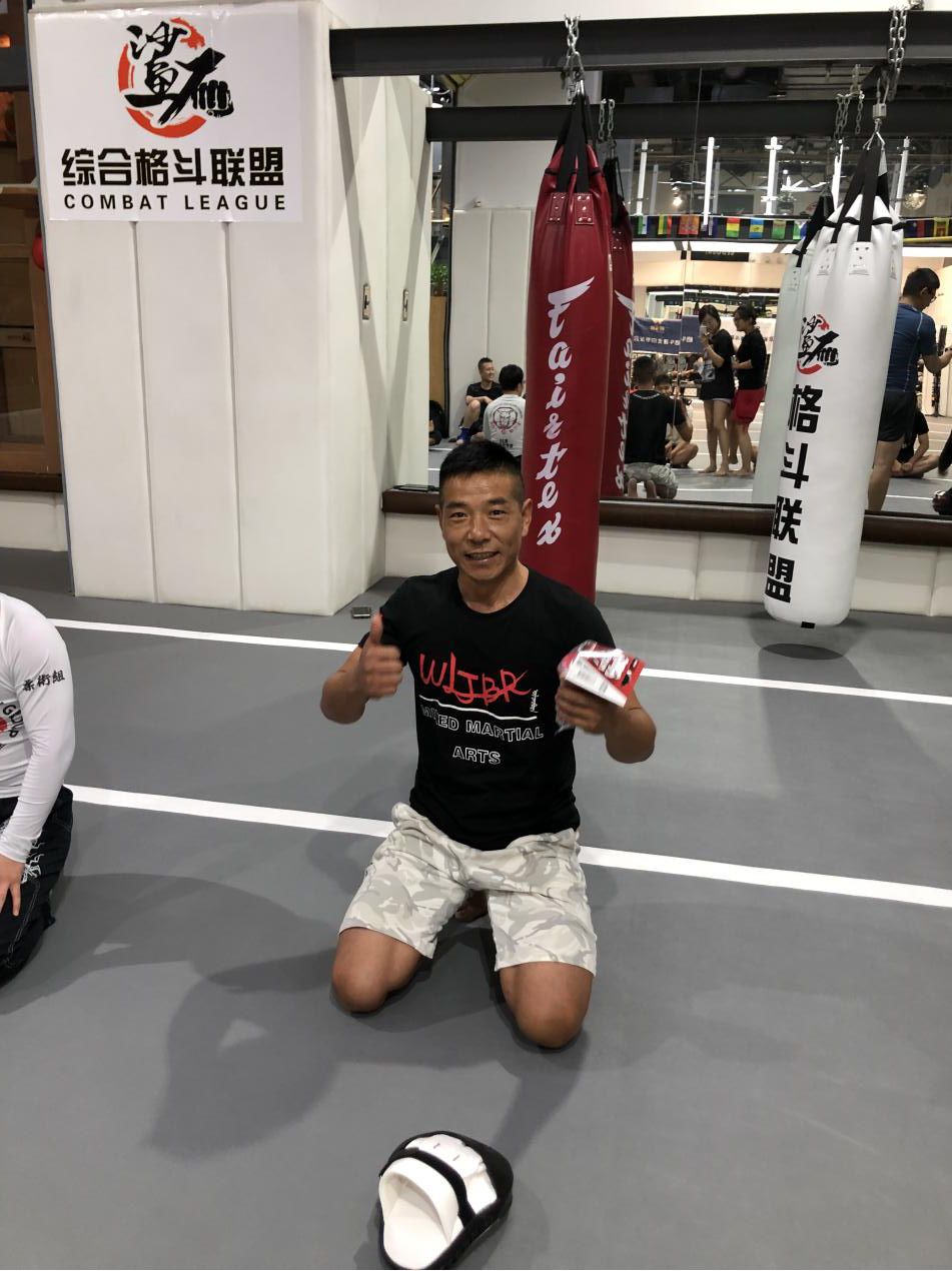 格斗迷粉丝中竟然有这种大神!拯救地球指日可待