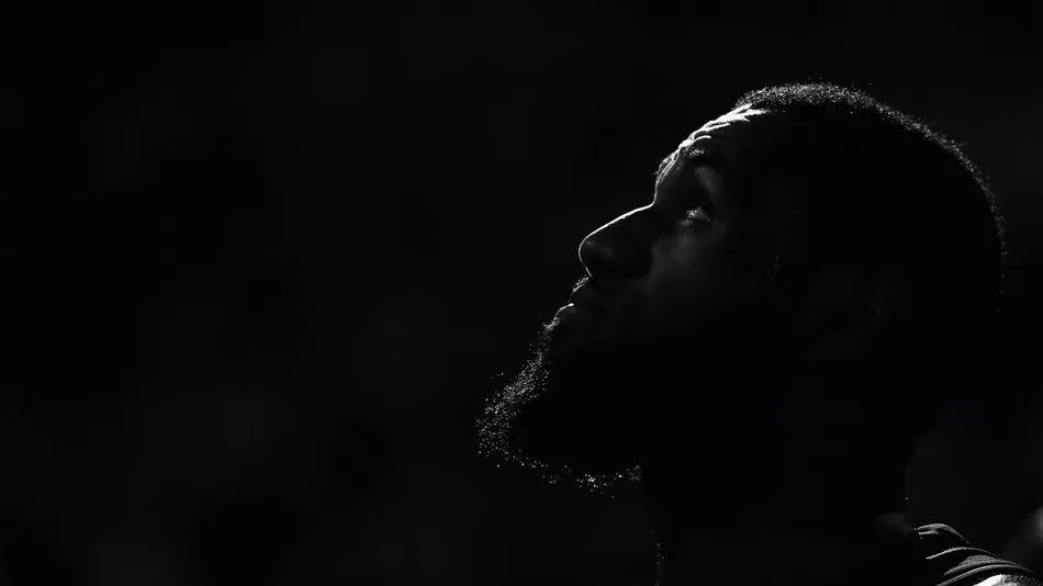 帅炸了!一组詹姆斯黑白写真分享