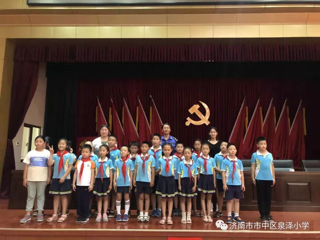 济南泉泽小学图片