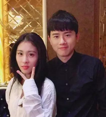 从张艺兴私生饭到ost女王,她也是迷之绯闻体质!_张碧晨