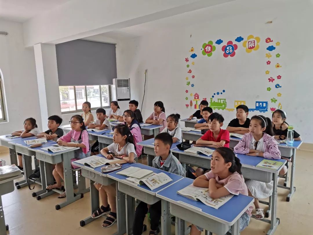 学生可根据课程安排任选一个时间段上课(寒暑假及法定节假日将不安排