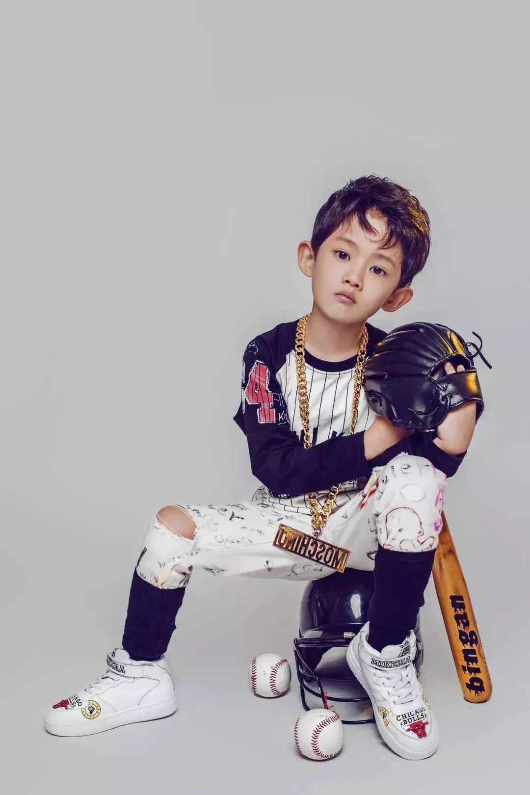 199元抢优纪儿童摄影精修设计照片最美证件照7寸木质摆台