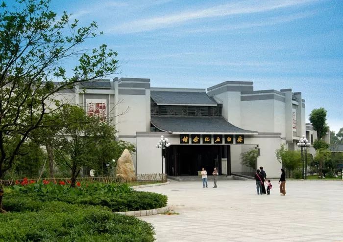 齐白石纪念馆是一座为纪念杰出的人民艺术家,世界文化名人齐白石为