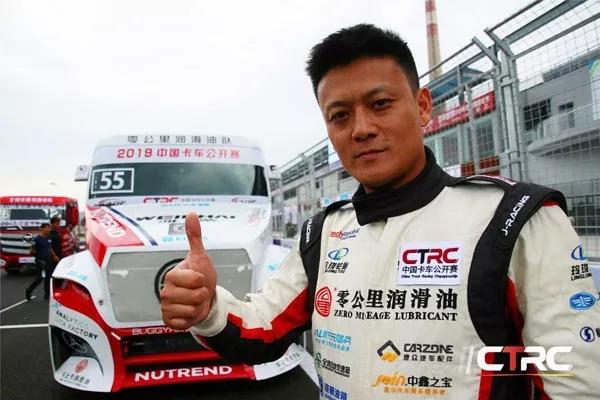 属敦克曼胜祺车队王胜军,河南龙欣车队王晓龙,北京优德伟赛车队孟庆波