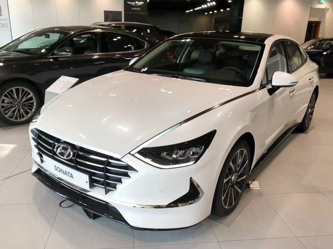 现代全新索纳塔实车到店步入颜值巅峰快忘了雅阁cc吧