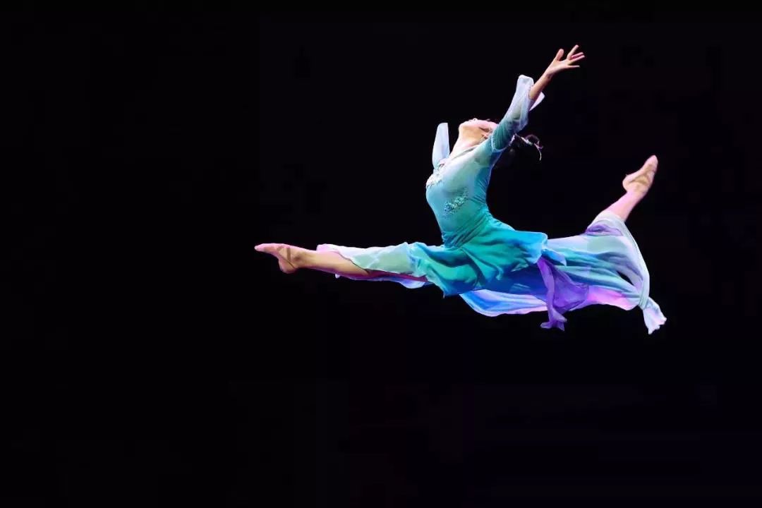 欧思维指导教师:薛晨礽,宁治,张晶表演:薛锦浩 上海戏剧学院附属舞蹈