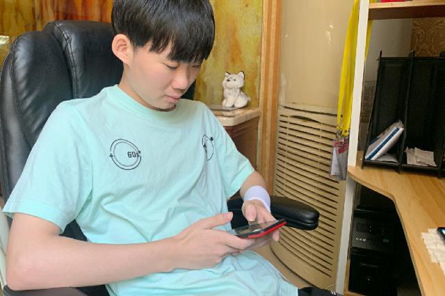 原创gk毒瘤胖墩加入ag十三试训hero成功edgm不议价谈崩无痕