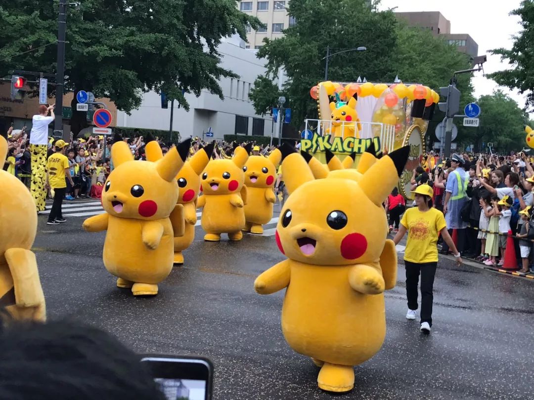 日本横滨陷入危机2000只皮卡丘占领横滨街头