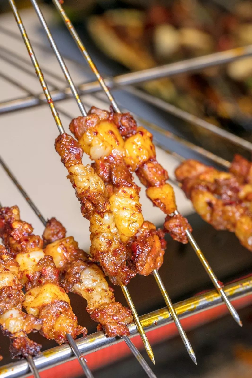 第①正宗的延边烤串,藏在这辆"黄色巴士"里