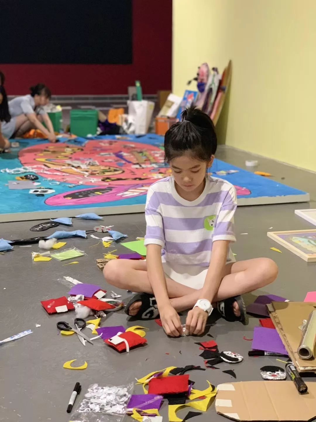 渔的作品何鸿启 蒋洛妃 马逸轩 王嘉祎 胡嘉航 曹蜀涵 周籽妙 姚涵之